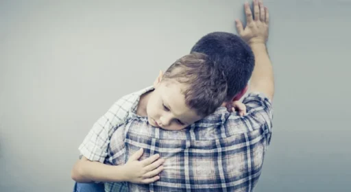 Дитячий стрес у 2025 році: нові виклики, причини та робочі стратегії підтримки