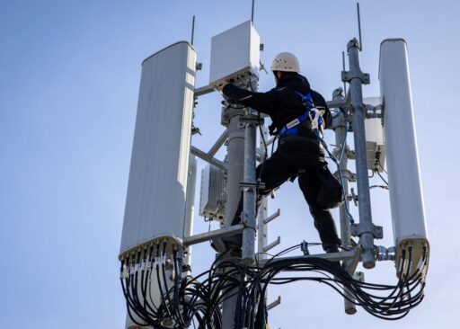 Як зміна будівельних норм вплине на розвиток мобільного зв’язку в Україні