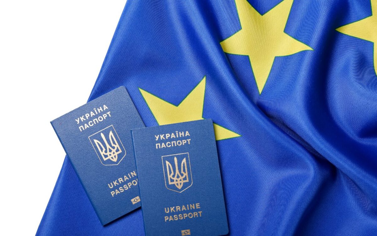 ЄС готується подовжити захист для українців, але правила для нових прибуттів можуть стати жорсткішими